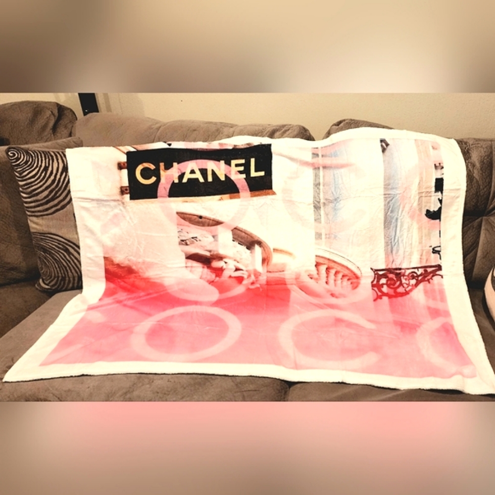 New Fleece Soft Throw Blanket